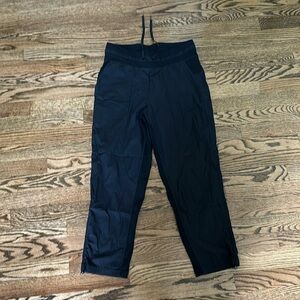 Mid-rise Lulu Dance Studio pant